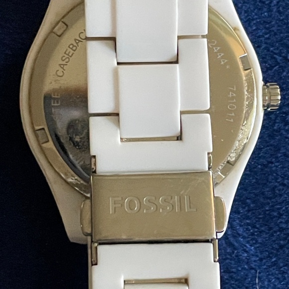 Fossil Watch - Picture 3 of 5